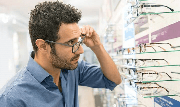 Prescription glasses insurance shop