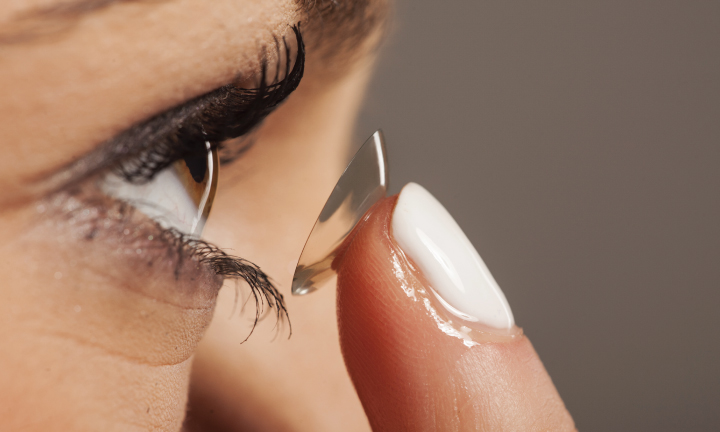 Have Contacts Been Around Since Da Vinci?