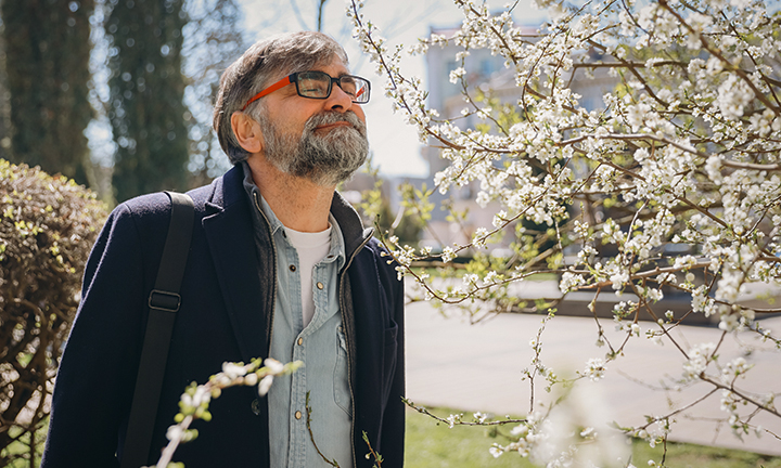 5-vision-tips-for-allergy-season