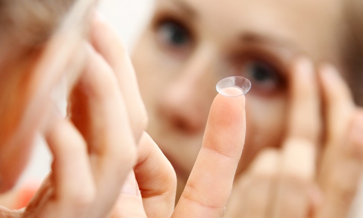 proper-contact-lens-care-tips